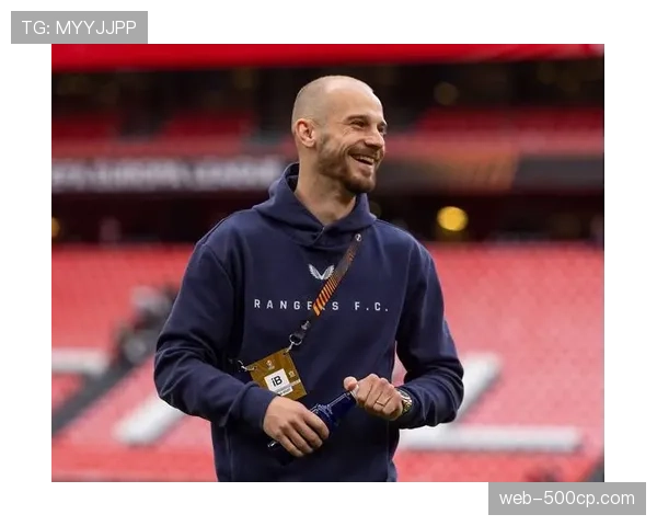 官方确认:沃尔夫斯堡与主帅续约至2028年 官方确认:沃尔夫斯堡与主帅续约至2028年