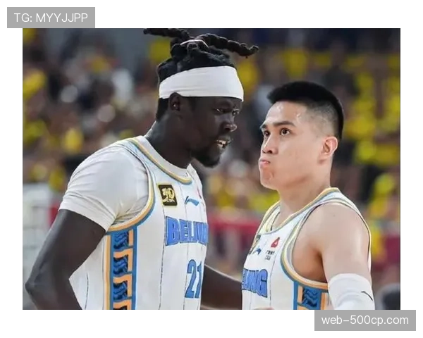 广州朗肽海本89-90惜败上海久事，威金顿与邹阳表现突出